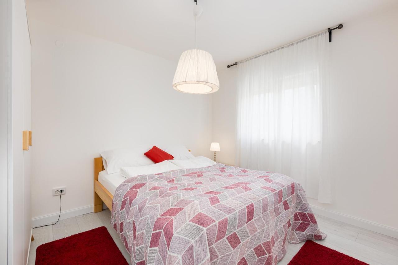 Guest House Sulek Punat Bagian luar foto